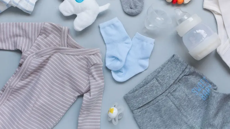 Prendas esenciales para bebés recién nacidos: guía para los primeros meses Prendas esenciales para bebés recién nacidos: guía para los primeros meses